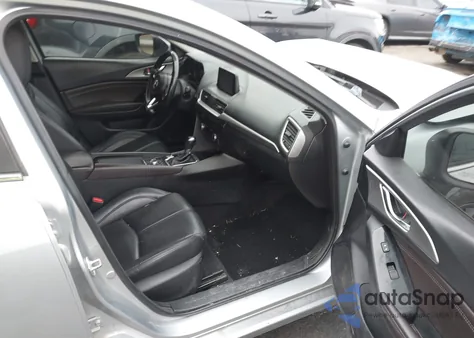 2018 Mazda Mazda3 Touring from USA, damaged, VIN 3MZBN1V33JM208226